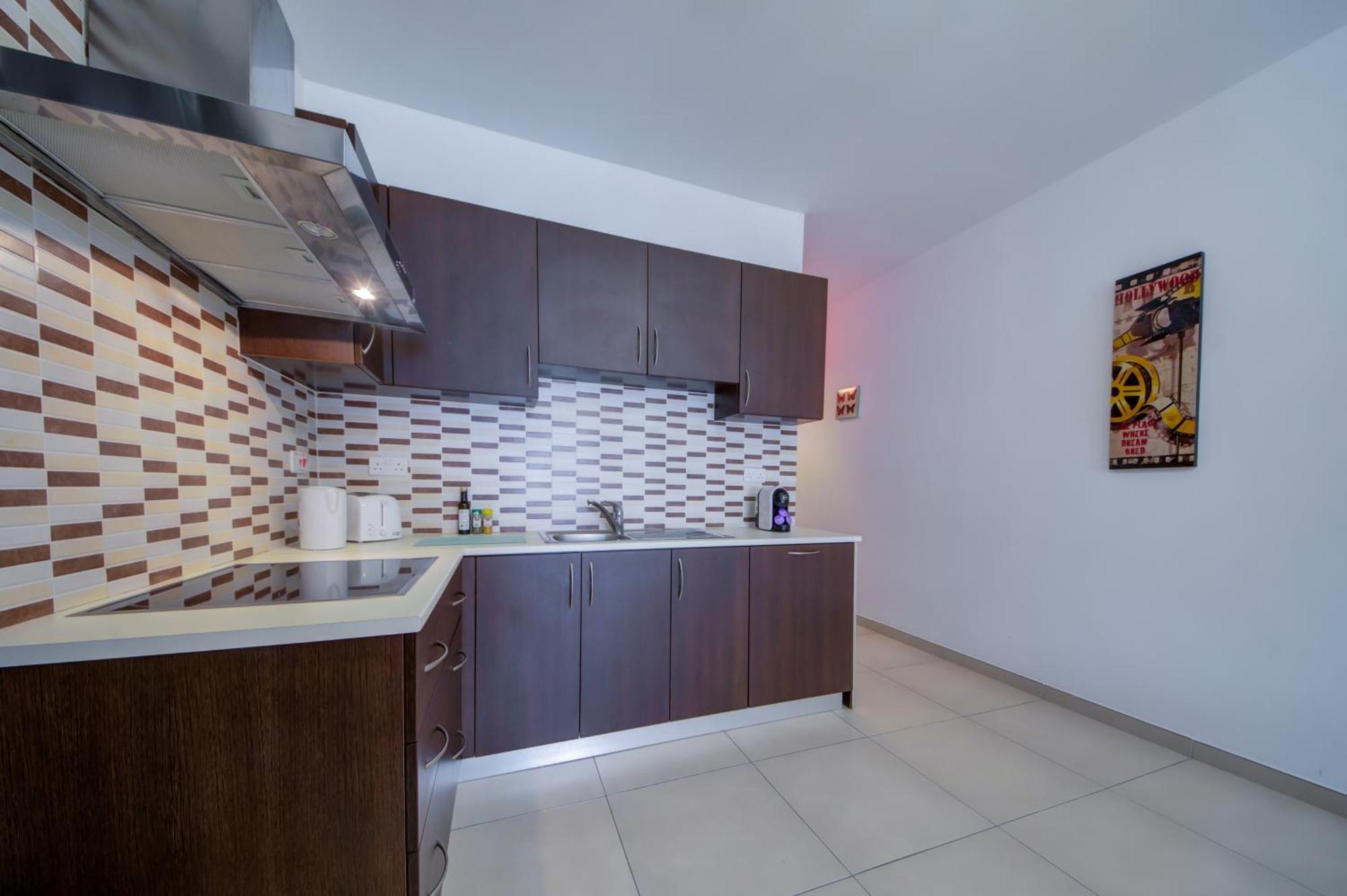 Saint Julian's Prime Location, Modern Apartment In St Julian'S, Paceville, Apt 8 By Vaganza מראה חיצוני תמונה
